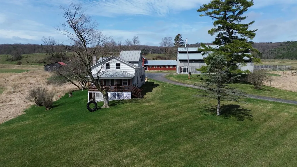 557 Pleasant Valley Road Benson VT 05743