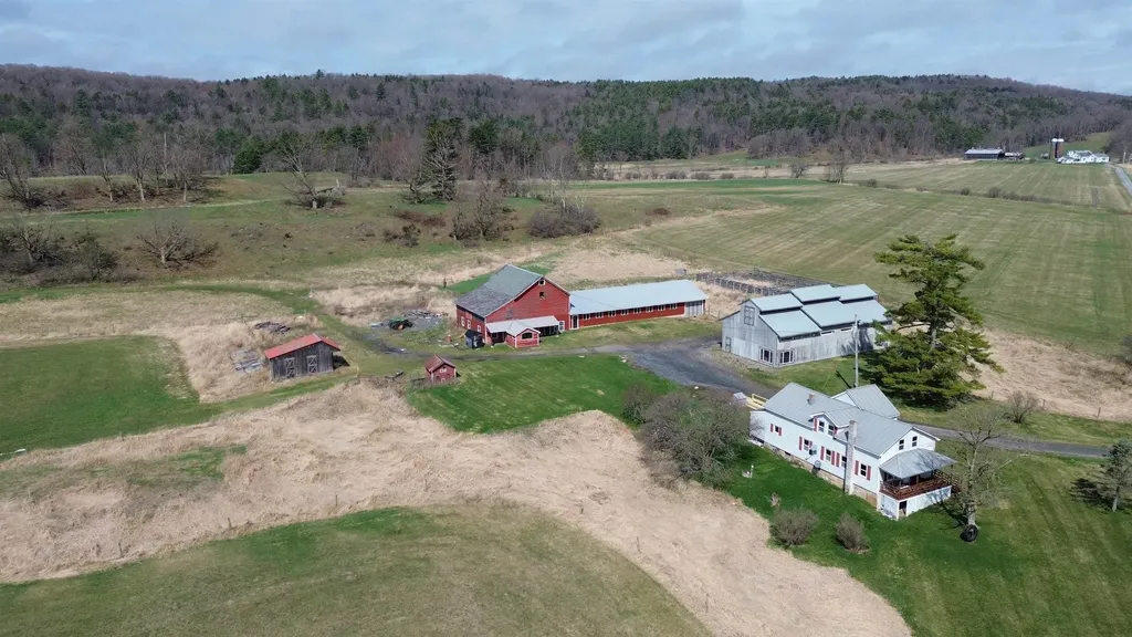 557 Pleasant Valley Road Benson VT 05743