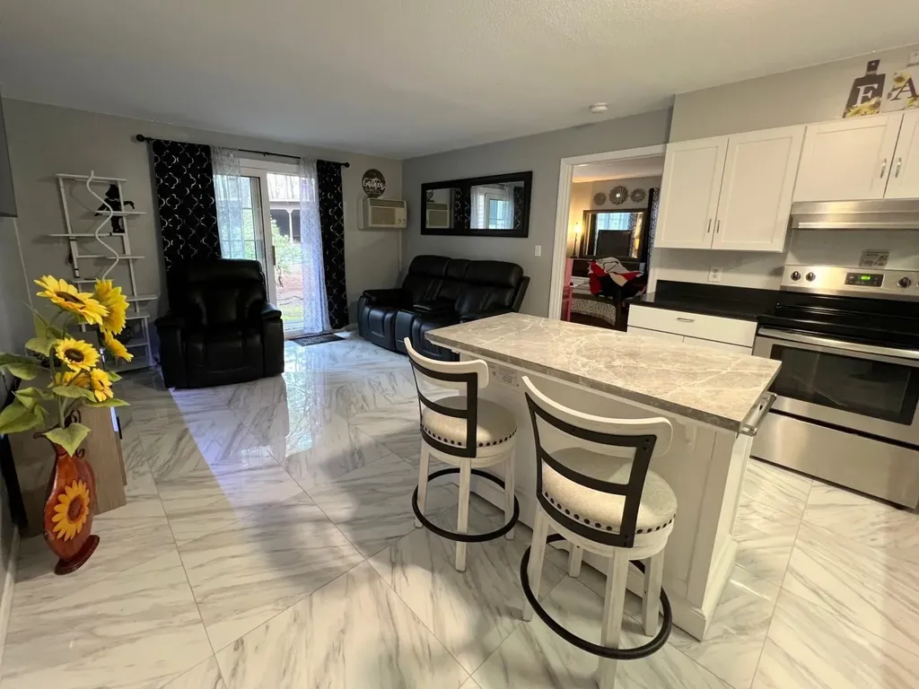 5 Autumn Leaf Drive Nashua NH 03060