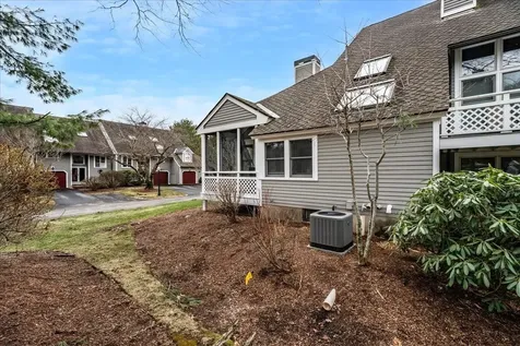 38 Green Heron Lane Nashua NH 03062
