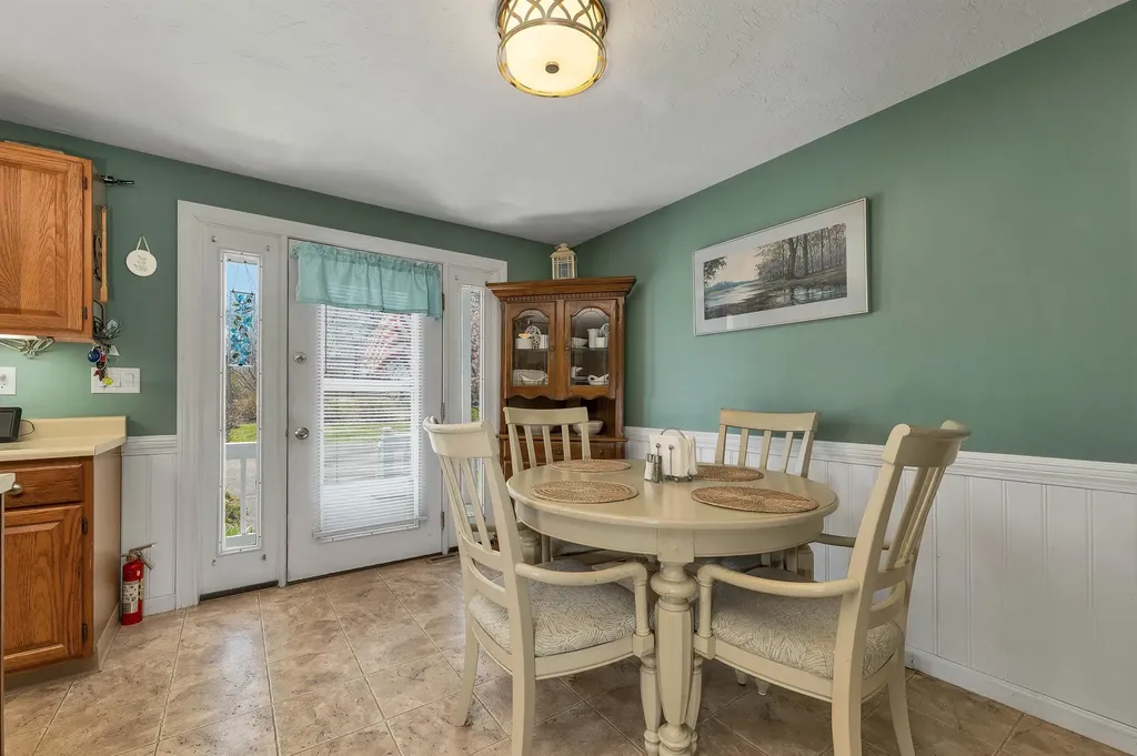 6 Marilyn Drive Belmont NH 03220