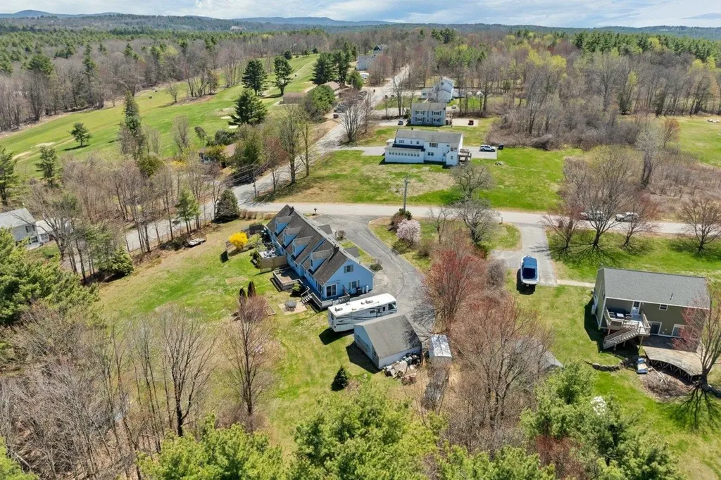 6 Marilyn Drive Belmont NH 03220