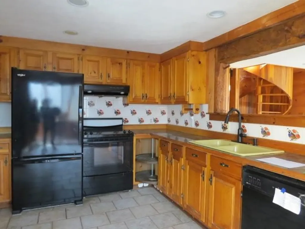 33 Sugar Run Thornton NH 03285