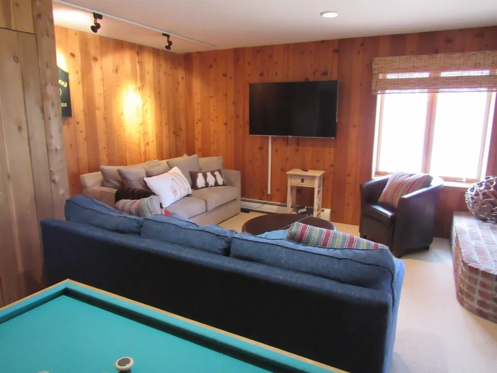 B2 Maple Ridge Road Winhall VT 05340