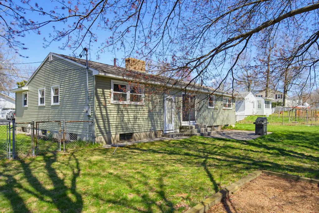 167 Alexander Drive Manchester NH 03109