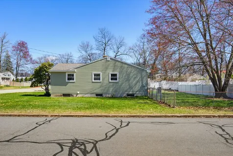 167 Alexander Drive Manchester NH 03109