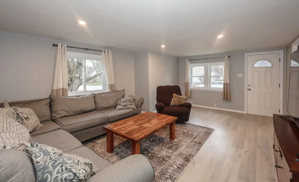 63 Saint Marie Street Manchester NH 03102