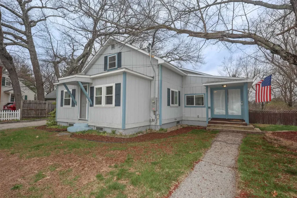 63 Saint Marie Street Manchester NH 03102