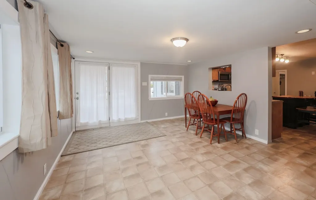 63 Saint Marie Street Manchester NH 03102