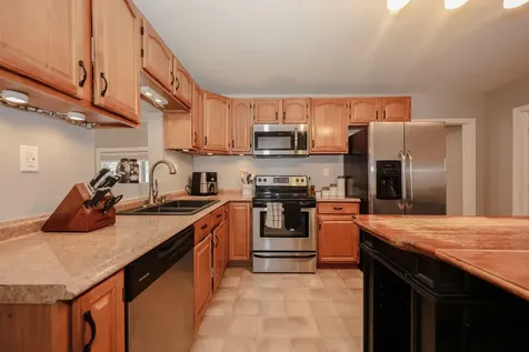 63 Saint Marie Street Manchester NH 03102