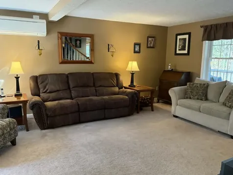 1071 Montalona Road Dunbarton NH 03046