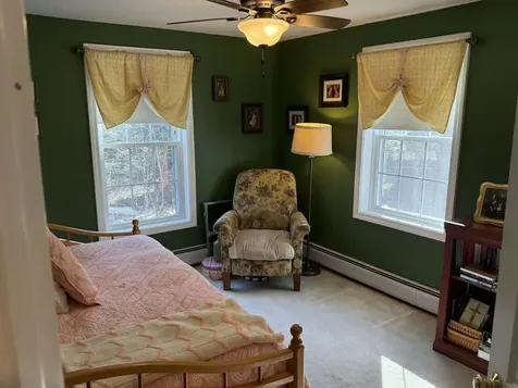 1071 Montalona Road Dunbarton NH 03046