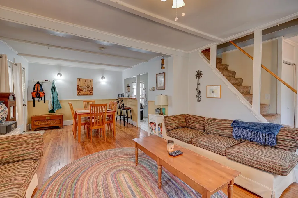 22 Oak Street Conway NH 03860