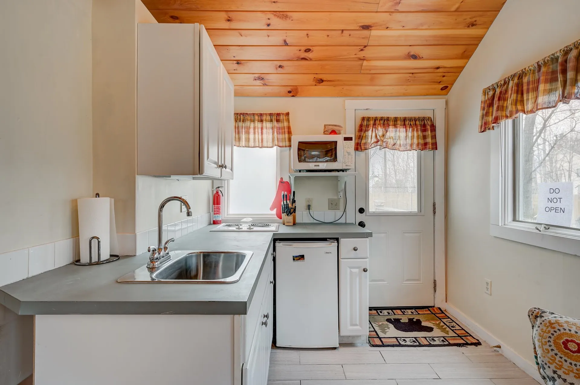 22 Oak Street Conway NH 03860
