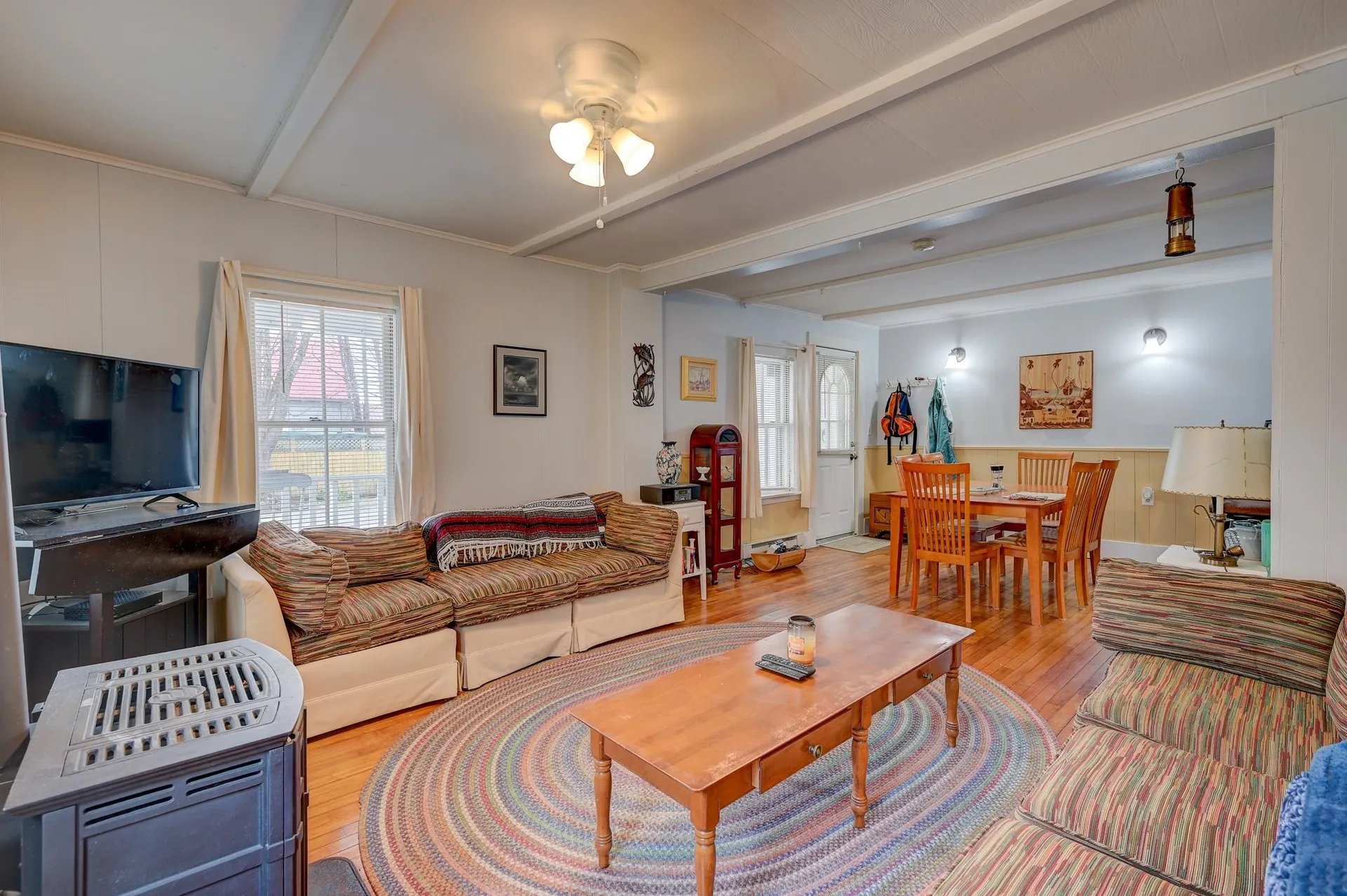 22 Oak Street Conway NH 03860