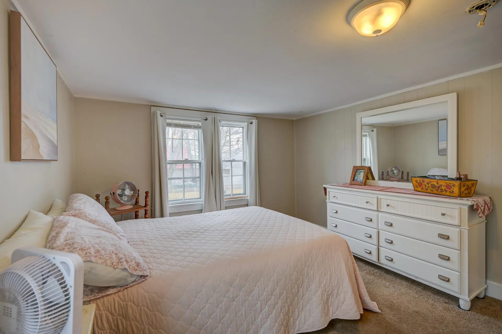 22 Oak Street Conway NH 03860