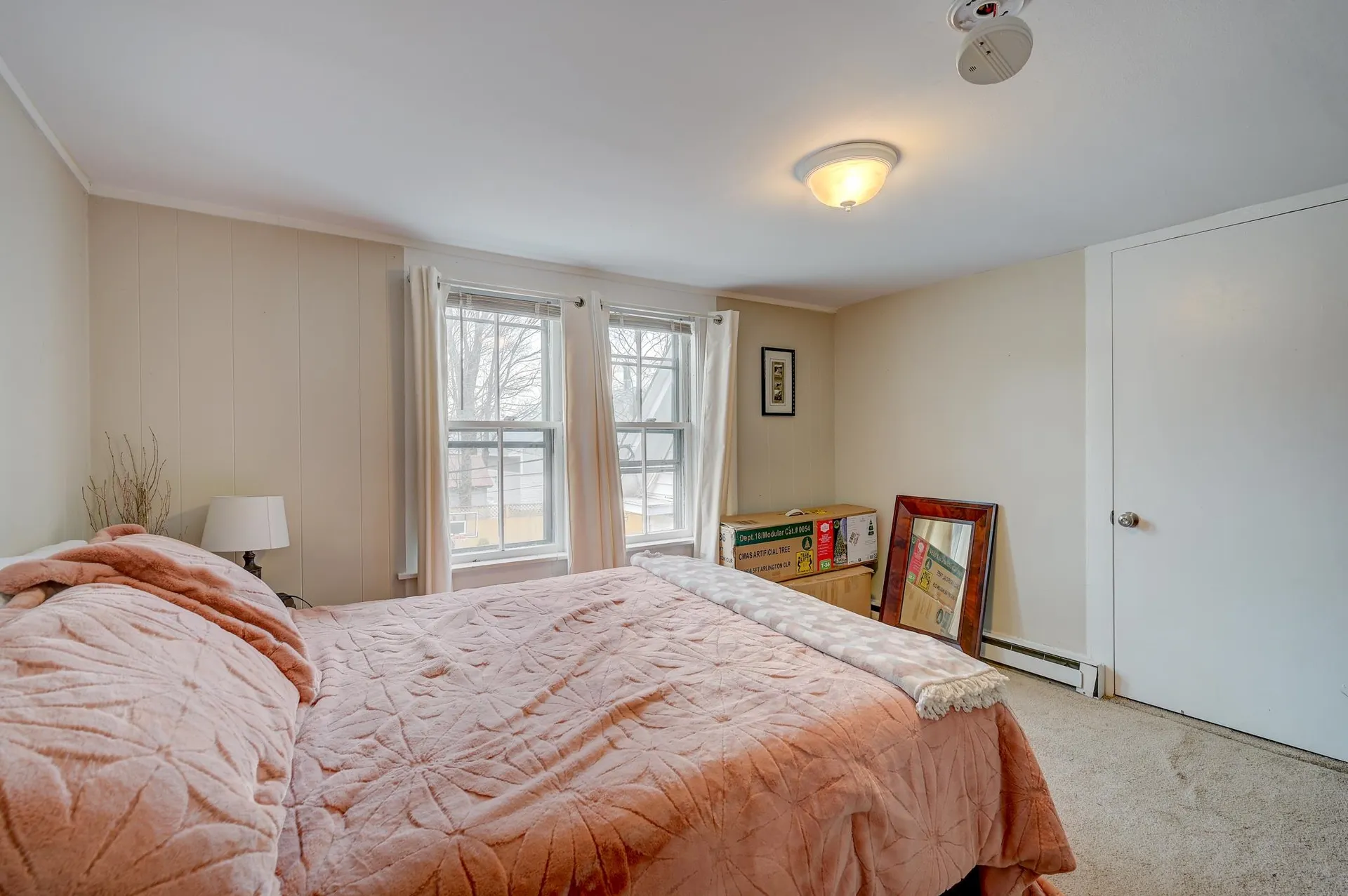 22 Oak Street Conway NH 03860