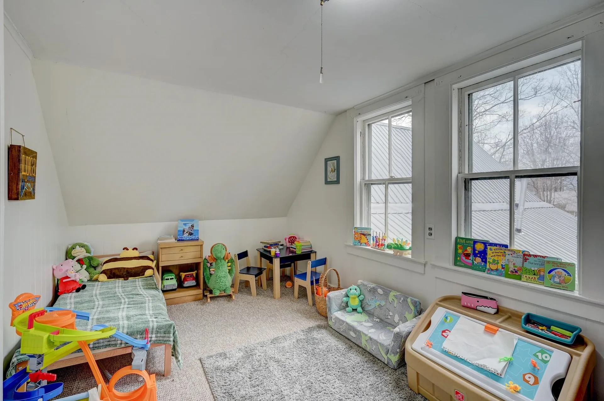 22 Oak Street Conway NH 03860