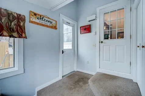 22 Oak Street Conway NH 03860