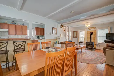 22 Oak Street Conway NH 03860