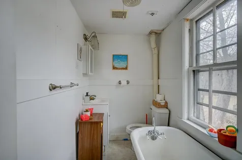22 Oak Street Conway NH 03860