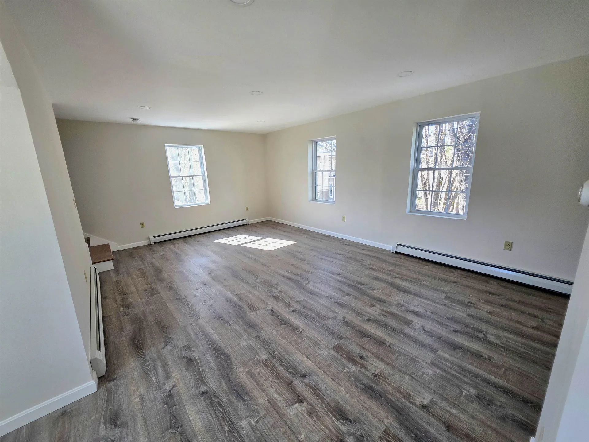 26 Mechanic Street Winchester NH 03470