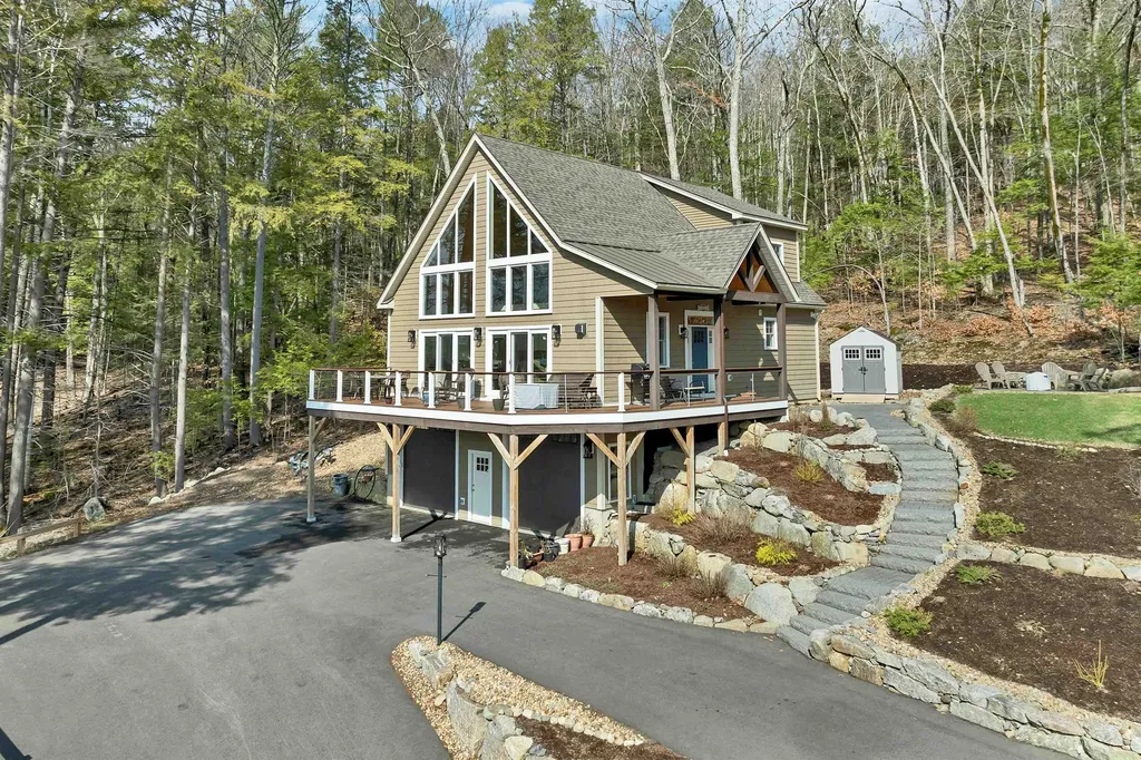 82 Pinnacle Park Road Meredith NH 03053