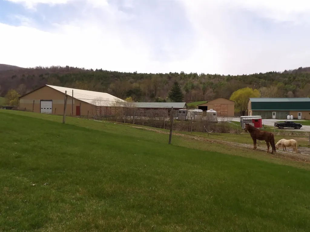 1374 Us Route 7s Wallingford VT 05773