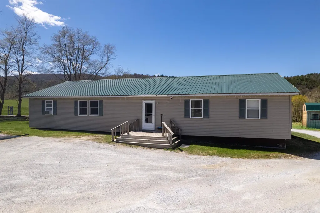1374 Us Route 7s Wallingford VT 05773