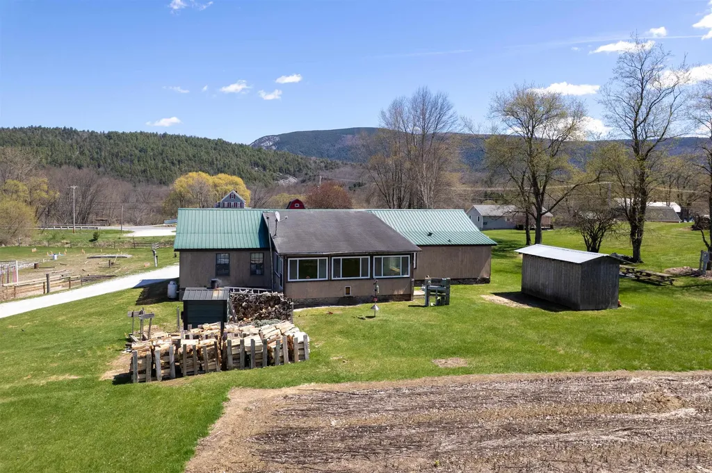 1374 Us Route 7s Wallingford VT 05773