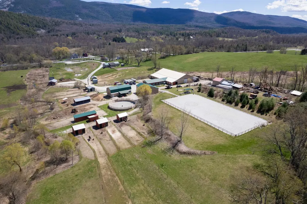 1374 Us Route 7s Wallingford VT 05773