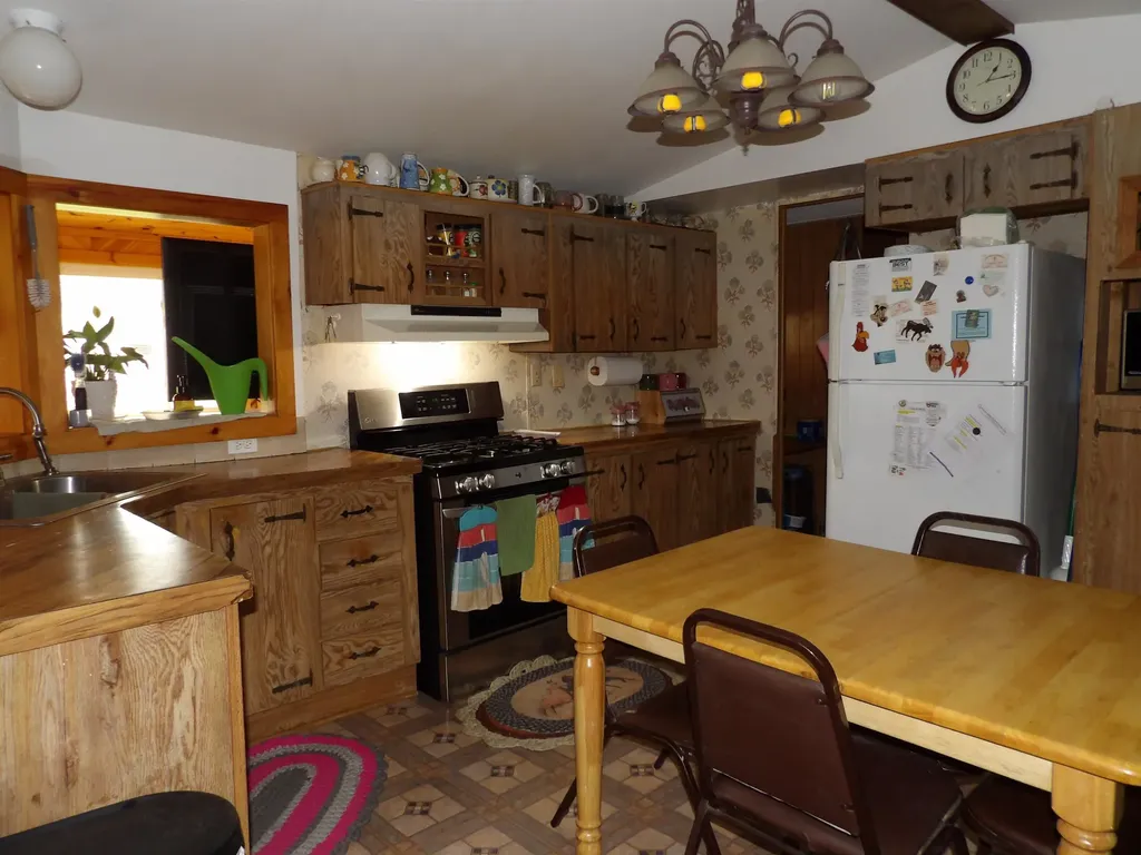 1374 Us Route 7s Wallingford VT 05773