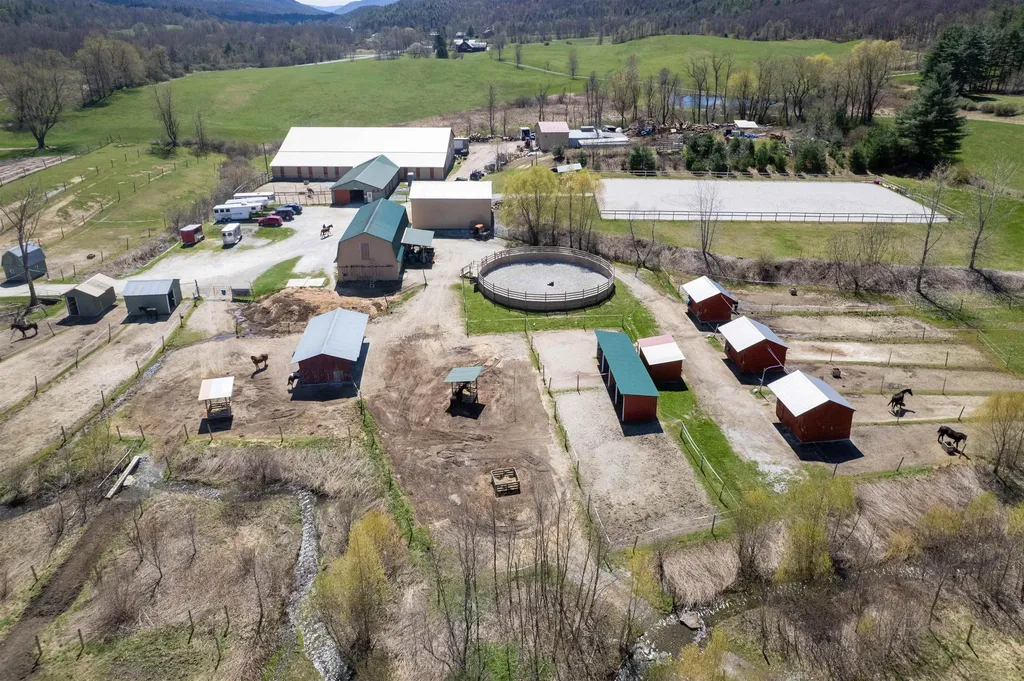 1374 Us Route 7s Wallingford VT 05773