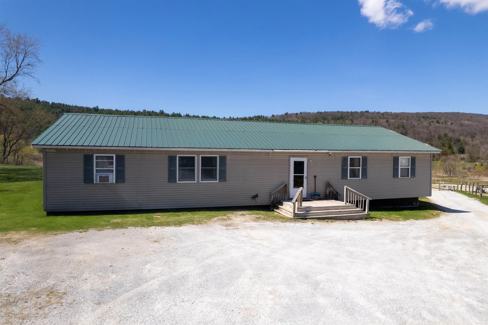 1374 Us Route 7s Wallingford VT 05773