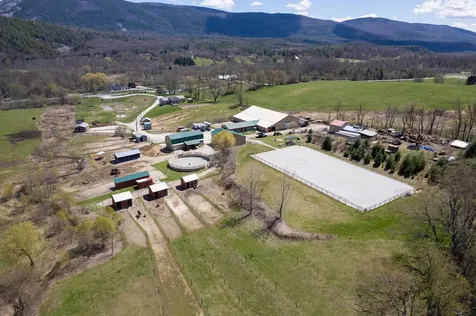 1374 Us Route 7s Wallingford VT 05773