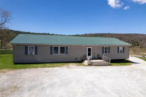 1374 Us Route 7s Wallingford VT 05773