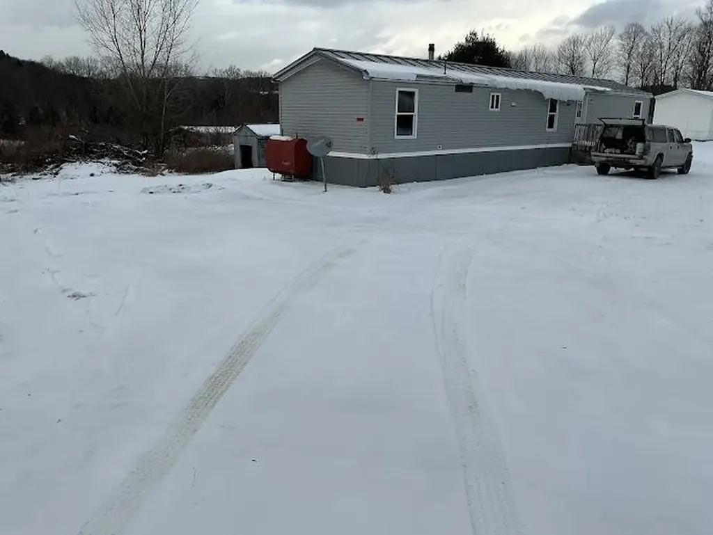 28 Thetford Lane Bethel VT 05032