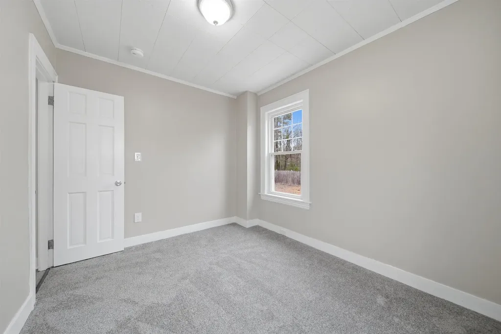 73 Snow Street Concord NH 03303