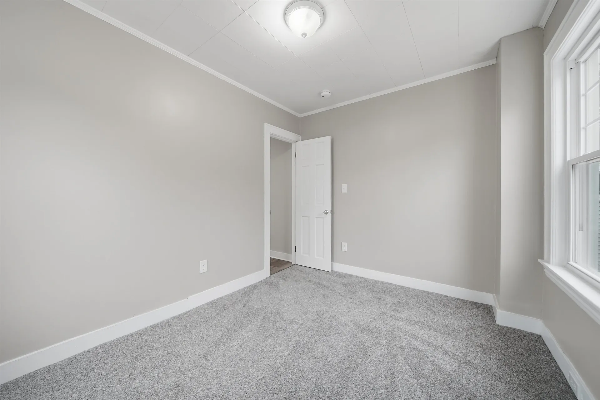 73 Snow Street Concord NH 03303