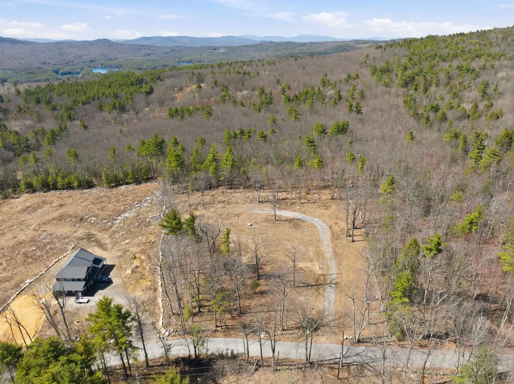 28 Taylor Road Sanbornton NH 03269