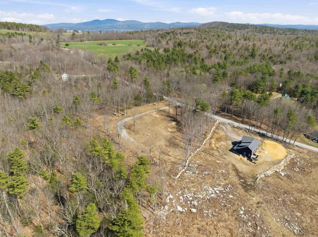 28 Taylor Road Sanbornton NH 03269