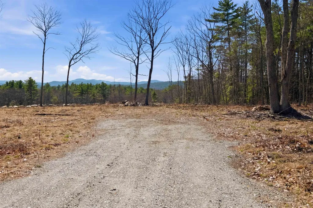 28 Taylor Road Sanbornton NH 03269