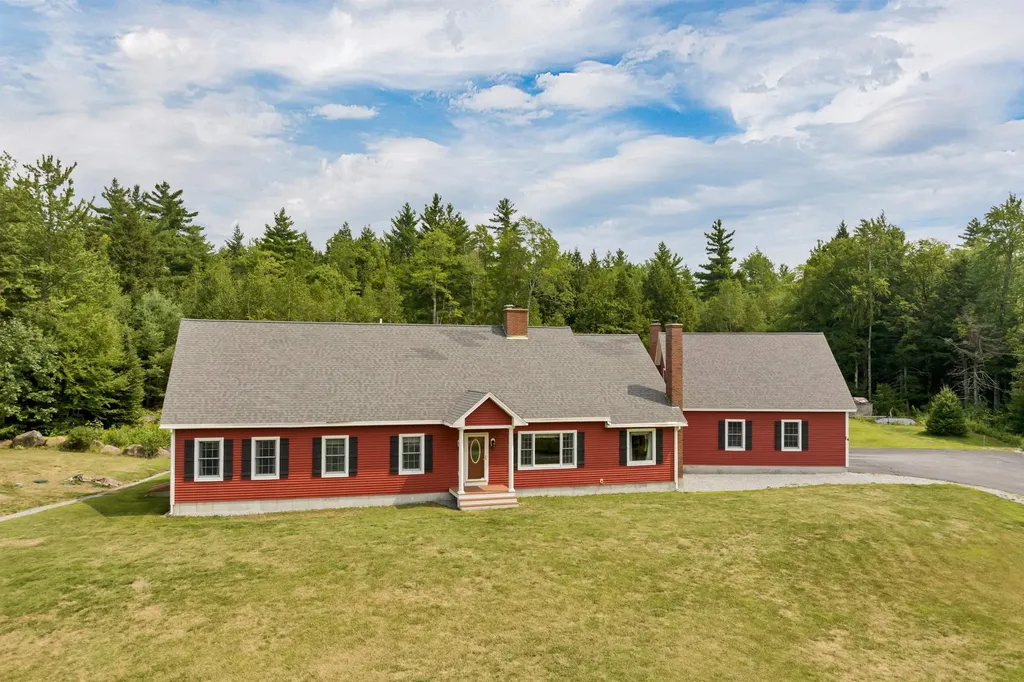 74 N Ridge Road Bradford NH 03221