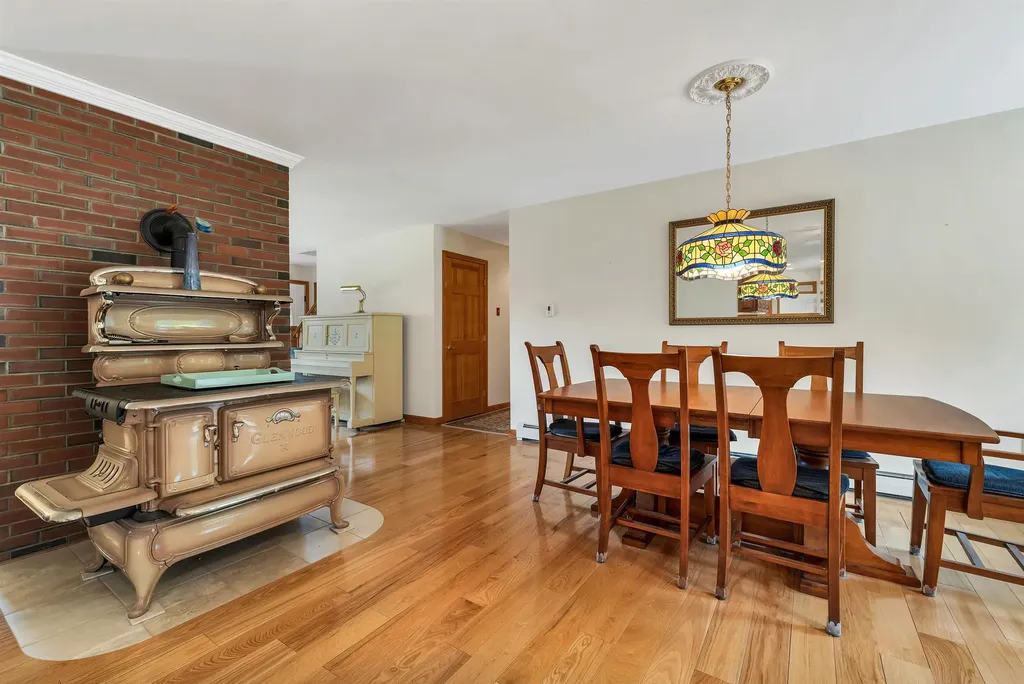 74 N Ridge Road Bradford NH 03221