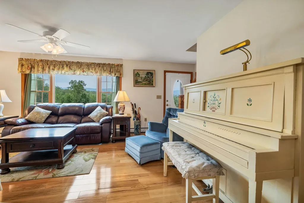 74 N Ridge Road Bradford NH 03221