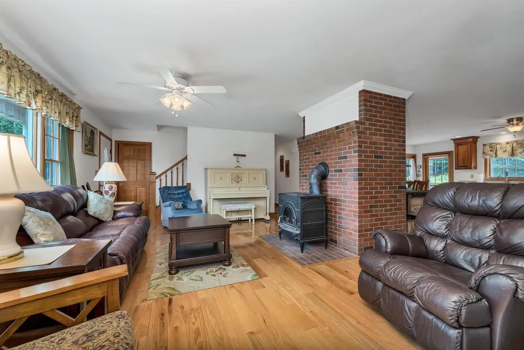 74 N Ridge Road Bradford NH 03221