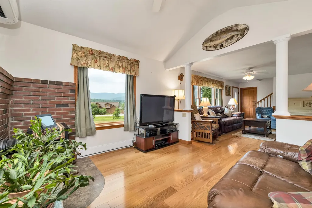 74 N Ridge Road Bradford NH 03221