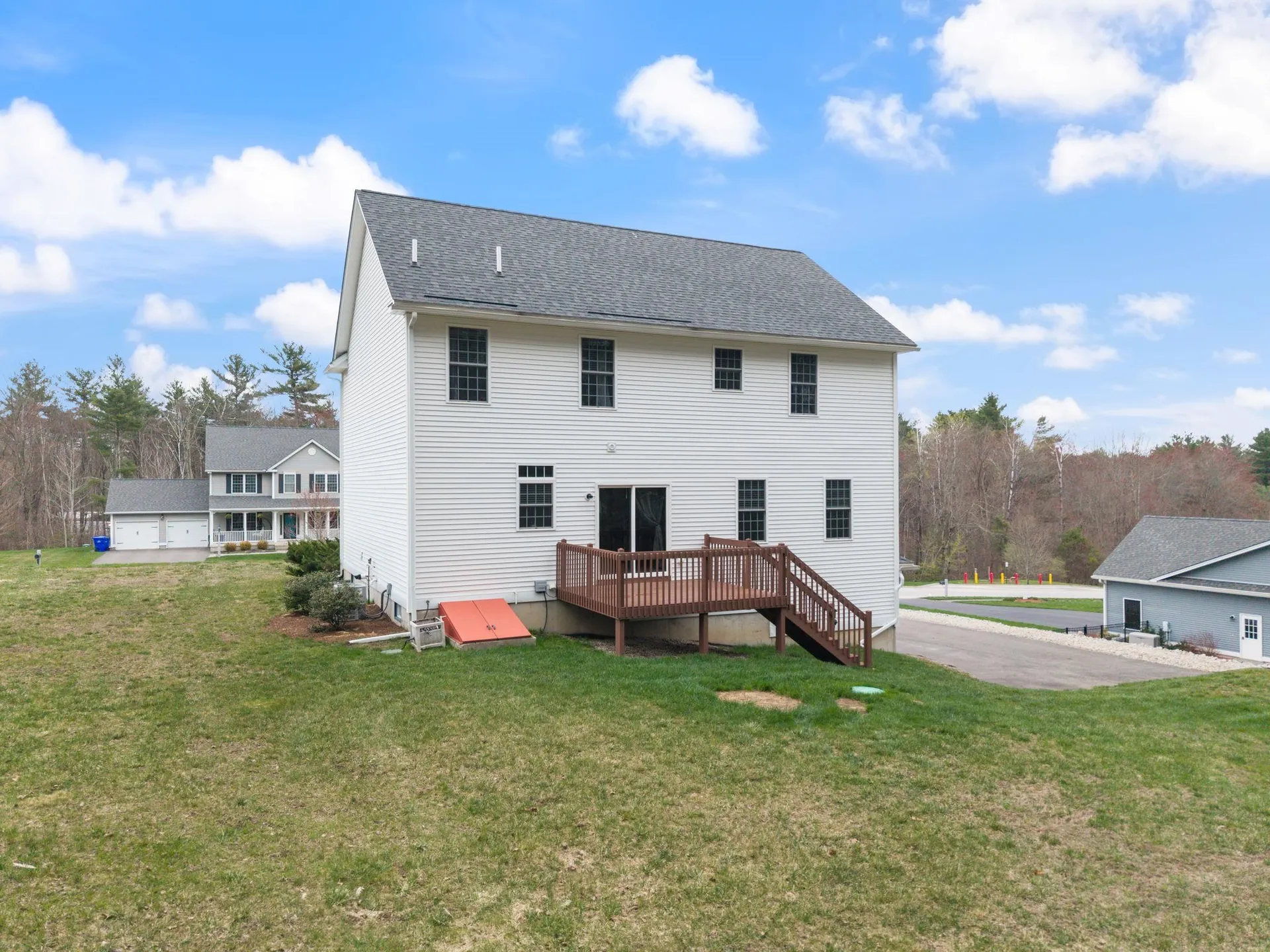 22 Rolling Woods Drive Hudson NH 03051