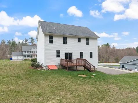 22 Rolling Woods Drive Hudson NH 03051