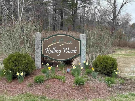 22 Rolling Woods Drive Hudson NH 03051